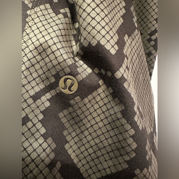 Lululemon Jet Cropped Joggers - Picture 8 of 9